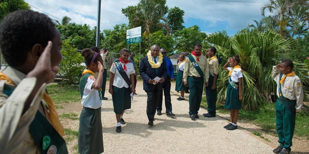 Президент Вануату посетил субботнее богослужение в адвентистской церкви