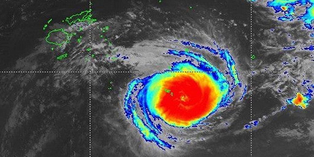 Адвентистские церкви и школы были разрушены, когда тропический циклон достиг Тонга