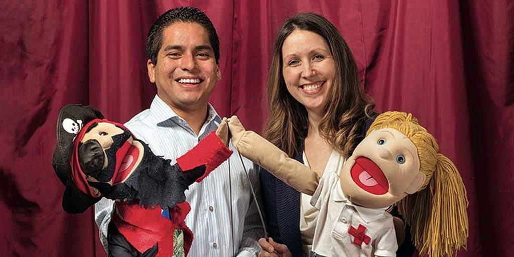 Адвентистский университет рассказывает детям о здоровье, используя кукол