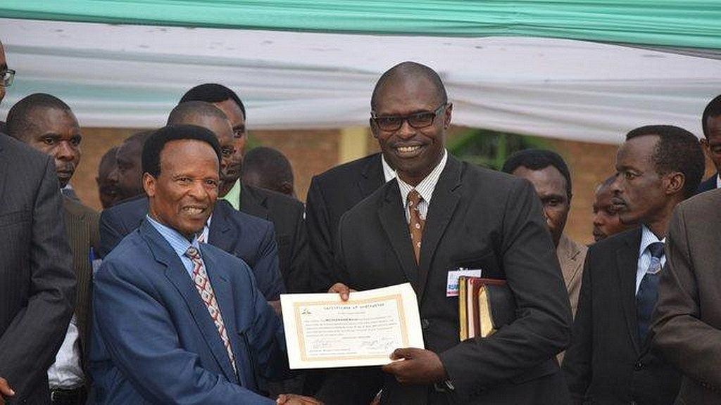 Руководители адвентистской церкви в Руанде рукоположили 54 пасторов