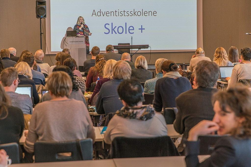 Норвежские учителя сохраняют Бога в классных аудиториях