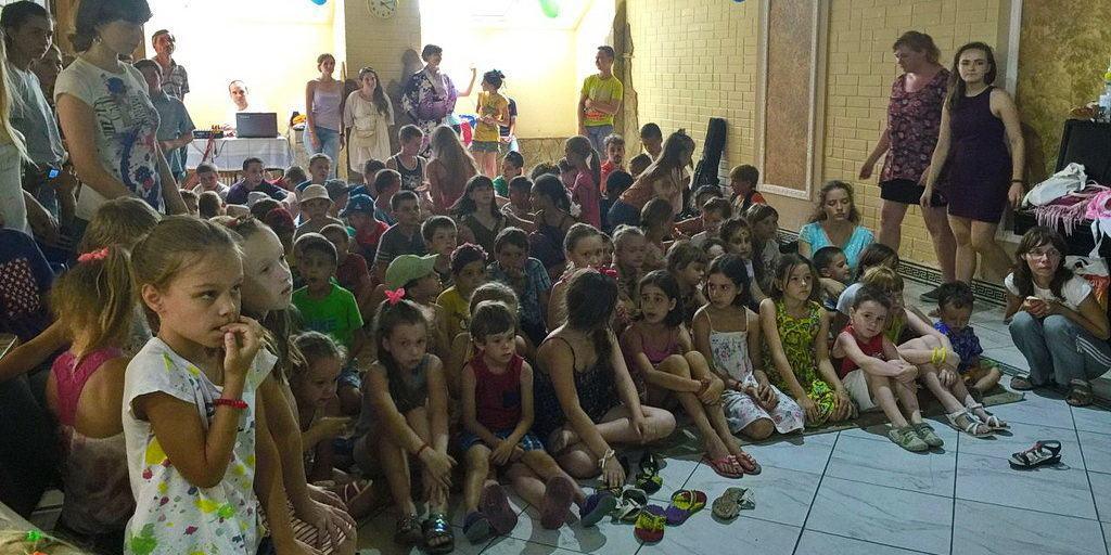 85 детей посещали каникулярную школу в Харькове