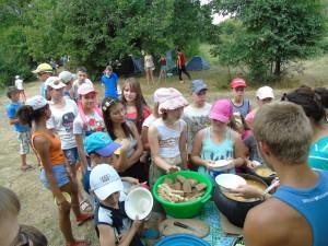Семь человек крестилось на молодёжном лагере под Харьковом