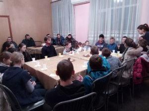 В Днепре прошла восьмидневная подростковая программа «Лось или лосось»
