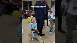 ???? Самый маленький помощник в церкви!